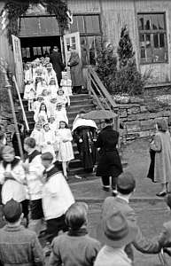 1953_letzte erstkommunion in der notkirche_n_05